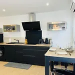 Aria Marina 1 Apartment *