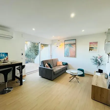 Aria Marina 1 *